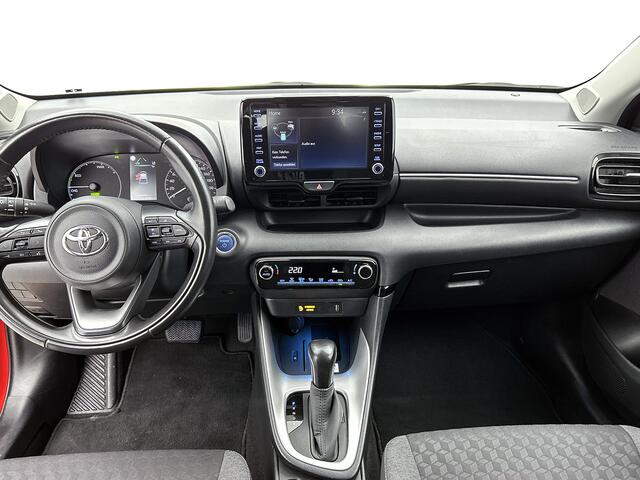 Toyota YARIS 1.5 Hybrid 115 First Edition Dodehoek | Parkeersensoren | Stoelverwarming