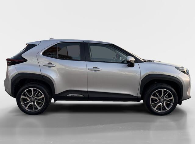 Toyota YARIS 1.5 Hybrid Active | Trekhaak | Camera | Stoelverwarming