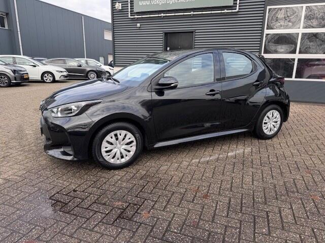 Toyota YARIS 1.5 Hyb. Active Navigatie, Automaat. Camera