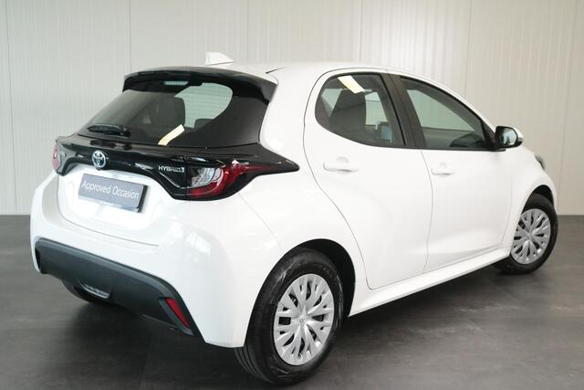 Toyota YARIS 1.5 Hybrid Active, Navi