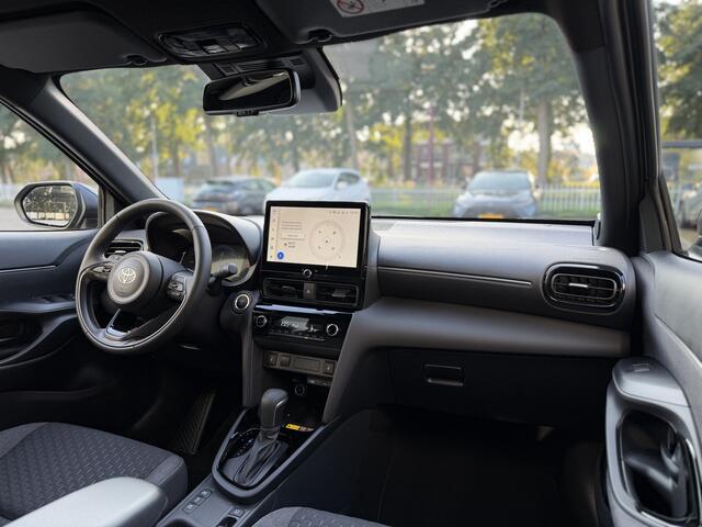 Toyota YARIS Cross 1.5 Hybrid 130 Style Parkeersensoren V+A, Dodehoekdetectie, Navigatie , All-in Rijklaarprijs