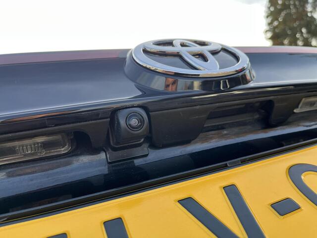 Toyota YARIS Cross 1.5 Hybrid 115 First Edition | Navigatie | Apple CarPlay/Android auto | Comfort pack