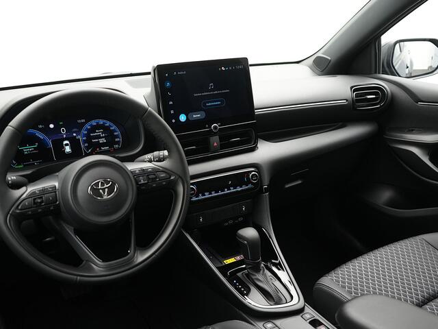 Toyota YARIS 1.5 Hybrid 130 Executive Nu met ¤ 1000,- inruilpremie! | *NIEUW* | Direct Leverbaar!