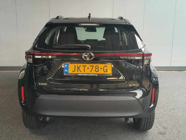 Toyota YARIS Cross 1.5 Hybrid 115 Active Rijklaar + Fabrieksgarantie tot 06-2029 Henk Jongen Auto's in Helmond, al 50 jaar service zoals 't hoort!