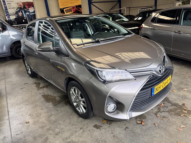 Toyota YARIS 1.3 VVT-i Trend | Acc Airco | Acht.Camera | Bleu-Tooth | Goed onderhouden | Winterset LM optioneel |