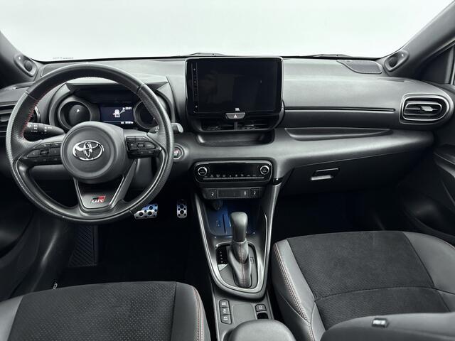 Toyota YARIS 1.5 Hybrid GR-Sport Limited | JBL-Audio | Stoelverwarming | 18" Lichtmetalen velgen |