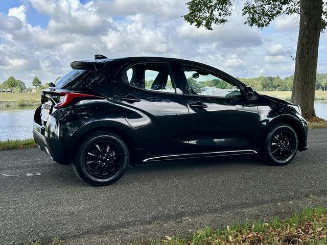 Toyota YARIS 1.5 Hybrid Dynamic | Automaat | Carplay | Digitaal dashboard | Stoelverwarming | ACC | Nieuwe Michelin banden