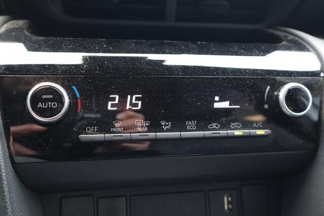 Toyota YARIS 1.5 Hybrid First Edition Keyless/Navi/Apple/AndroidAuto