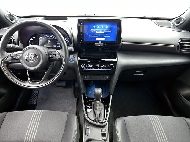 Toyota YARIS Cross 1.5 Hybrid Adventure | Half lederen bekleding | Stoel en stuur verwarming | JBL |
