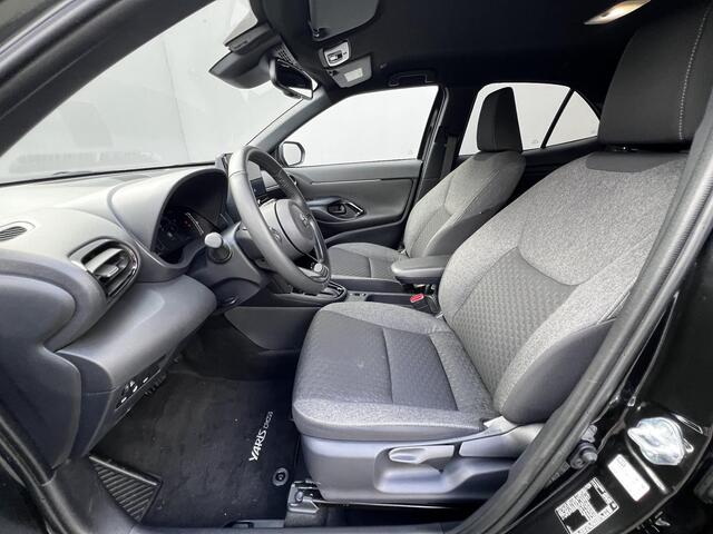 Toyota YARIS Cross 1.5 Hybrid 115 Dynamic / tot 10 jaar garantie* / Camera / Voorruit-, stuurwiel- en stoelverwarming / Navigatie via Android Auto Apple Carplay / 17"LM wielen /