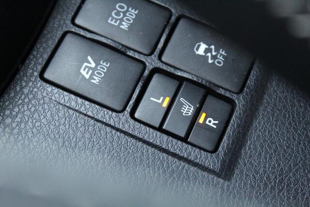 Toyota YARIS 1.5 Hybrid Aspiration | Rijklaar | 'Trekhaak' | Stoelverw. | Cruise | Camera | Clima | Regensensor | Dealer onderhouden