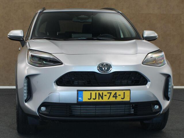 Toyota YARIS Cross 1.5 Hybrid 130 Dynamic Plus 130 PK - ADAPTIEVE CRUISE CONTROL - DODEHOEKDETECTIE - STUURWIELVERWARMING - CLIMATE CONTROL - APPLE CARPLAY/ANDROID AUTO - STOELVERWARMING VOORSTOELEN - PARKEERSENSOREN VOOR + ACHTER - EXTRA GETINT GLAS