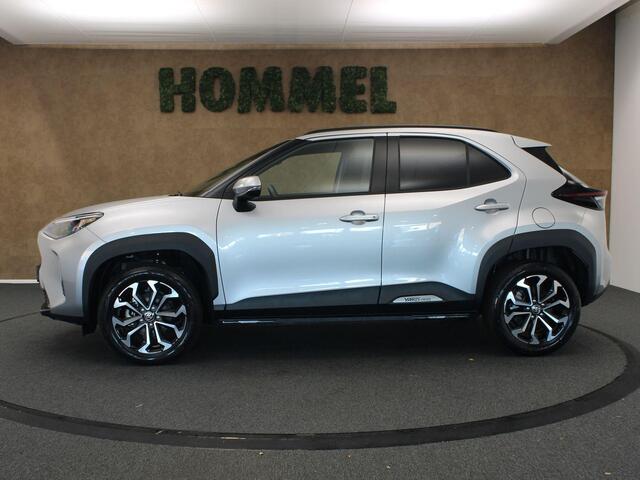 Toyota YARIS Cross 1.5 Hybrid 130 Dynamic Plus 130 PK - ADAPTIEVE CRUISE CONTROL - DODEHOEKDETECTIE - STUURWIELVERWARMING - CLIMATE CONTROL - APPLE CARPLAY/ANDROID AUTO - STOELVERWARMING VOORSTOELEN - PARKEERSENSOREN VOOR + ACHTER - EXTRA GETINT GLAS