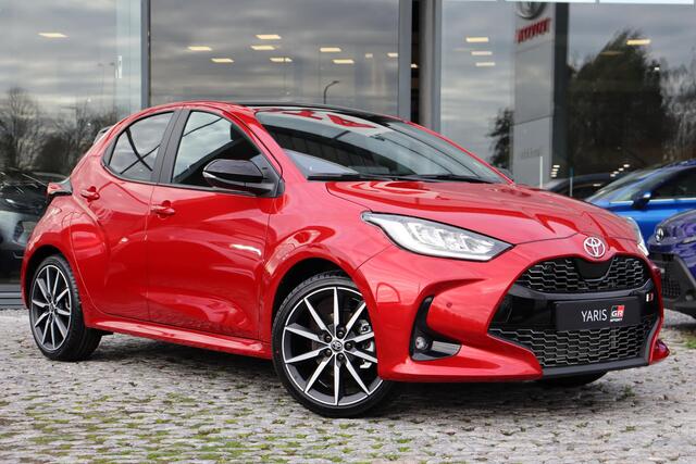 Toyota YARIS 1.5 Hybrid 130 GR Sport, Apple carplay, JBL Audio, Dodehoek Detectie, Panorama dak