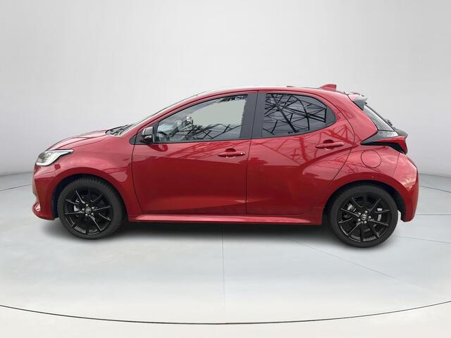 Toyota YARIS 1.5 Hybrid Executive **NAVIGATIE/ HEAD UP DISPLAY/ STOEL EN STUURWIELVERWARMING/ GARANTIE**
