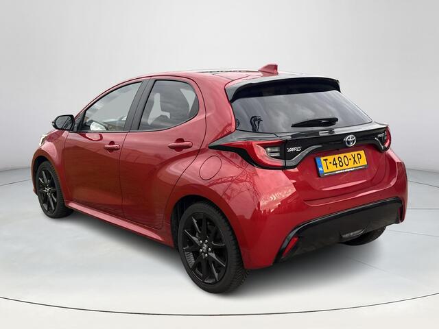 Toyota YARIS 1.5 Hybrid Executive **NAVIGATIE/ HEAD UP DISPLAY/ STOEL EN STUURWIELVERWARMING/ GARANTIE**