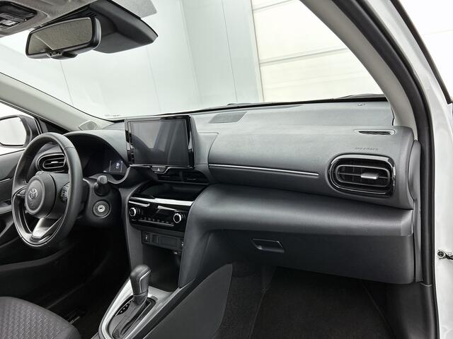 Toyota YARIS Cross 1.5 Hybrid 115 Active | DEMO & DIRECT LEVERBAAR | Stoelverwarming | Groot Navigatiescherm | Facelift Model | SL 84