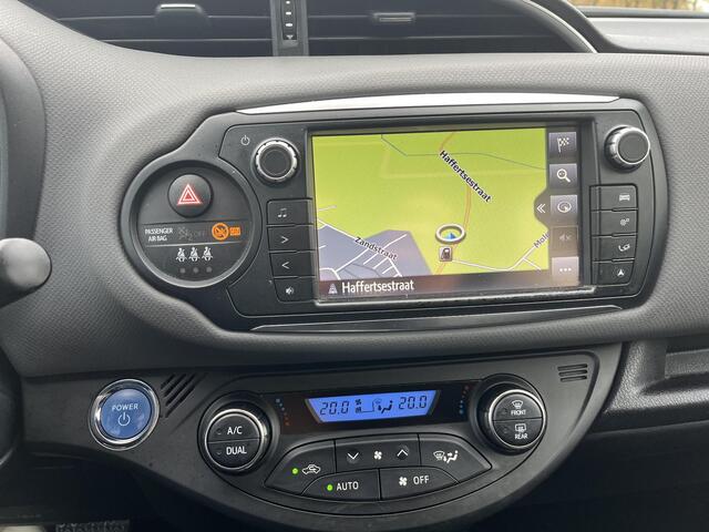 Toyota YARIS 1.5 Hybrid Lease Limited | Navigatiesysteem | Afneembare trekhaak | Camera