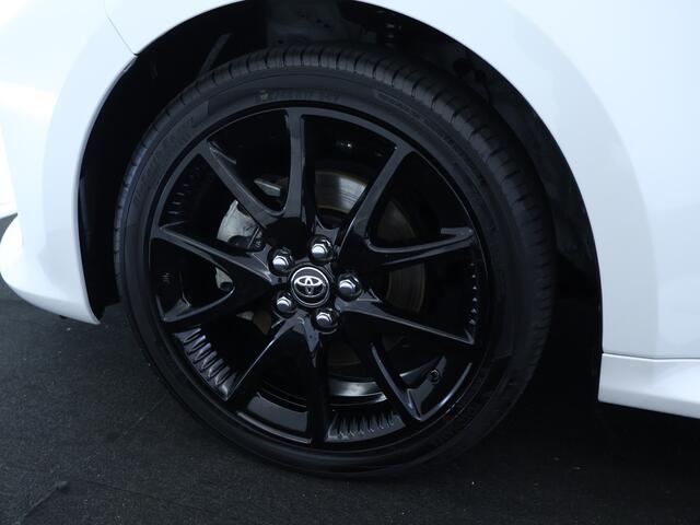 Toyota YARIS 1.5 Hybrid Executive Navigatie | Licht Metalen velgen | Achteruitrijcamera |