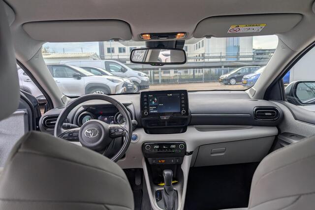 Toyota YARIS 1.5 Hybrid Executive Limited Ivory