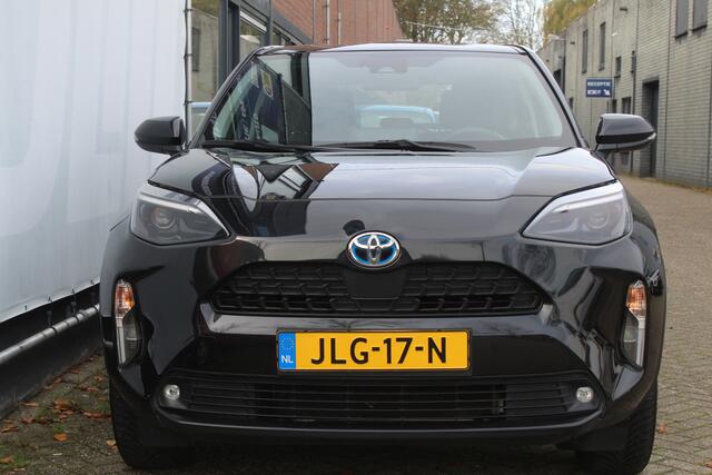 Toyota YARIS Cross 1.5 Hybrid GR Sport Apple carplay/ android auto l Armsteun l Elektrisch inklapbare buitenspiegels l Climate control l Achteruitrijcamera