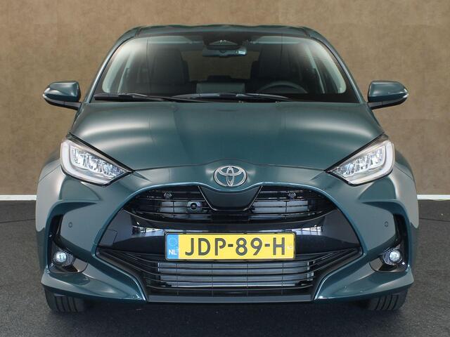 Toyota YARIS 1.5 Hybrid 130 Dynamic ComfortPack 130PK! - DIRECT UITVOORRAAD LEVERBAAR - ADAPTIEVE CRUISE CONTROL - DODEHOEKDETECTIE - APPLE CARPLAY/ANDROID AUTO - CAMERA - CLIMATE CONTROL - KEYLESS ENTRY/START - EXTRA GETINT GLAS - NAVIGATIE - STOELVERWARMING VOORZIJD