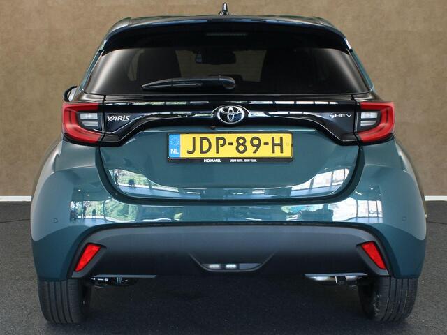 Toyota YARIS 1.5 Hybrid 130 Dynamic ComfortPack 130PK! - DIRECT UITVOORRAAD LEVERBAAR - ADAPTIEVE CRUISE CONTROL - DODEHOEKDETECTIE - APPLE CARPLAY/ANDROID AUTO - CAMERA - CLIMATE CONTROL - KEYLESS ENTRY/START - EXTRA GETINT GLAS - NAVIGATIE - STOELVERWARMING VOORZIJD