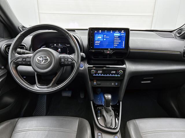 Toyota YARIS Cross 1.5 Hybrid Adventure | BTW voertuig | Lederenbekleding | Panorama dak | Stoelverwarming |