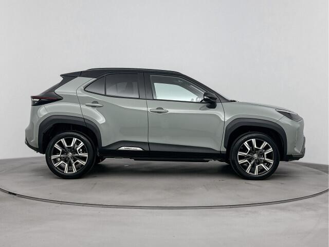 Toyota YARIS Cross 1.5 Hybrid 130 Executive + Premium Pack | NIEUW & DIRECT LEVERBAAR | JBL | Matrix Led | PDC V+A |