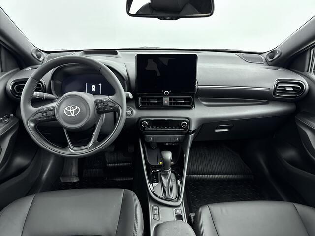 Toyota YARIS 1.5 Hybrid 130 Executive | Apple Carplay & Android Auto | Volledig leder | Trekhaak | *