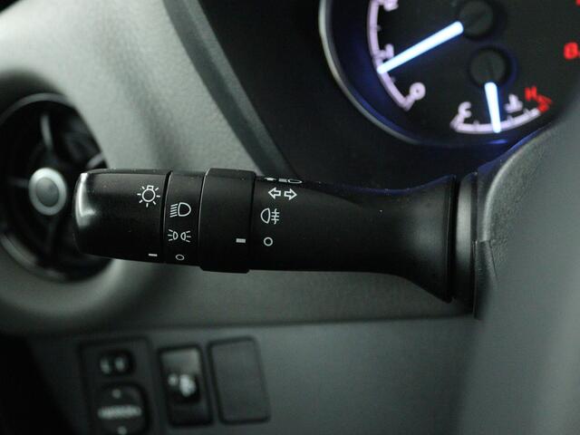 Toyota YARIS 1.5 VVT-i Active | Navigatie | Camera |