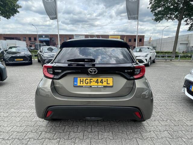Toyota YARIS 1.5 Hybrid 115 First Edition