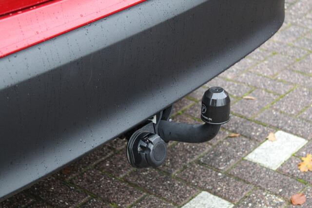 Toyota YARIS Cross 1.5 Hybrid Dynamic | Rijklaar | Trekhaak | Navi | Camera | Apple/Android | Clima | Adap Cruise