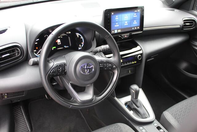 Toyota YARIS Cross 1.5 Hybrid Dynamic | Rijklaar | Trekhaak | Navi | Camera | Apple/Android | Clima | Adap Cruise