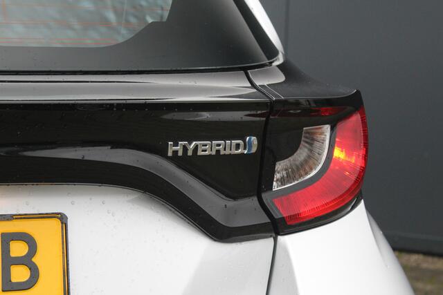 Toyota YARIS 1.5 Hybrid Active | Incl. 12 maanden garantie | 1ste eigenaar | 100% dealer onderhouden | Cruise control | Climate control | Lane assist | Parkeercamera |