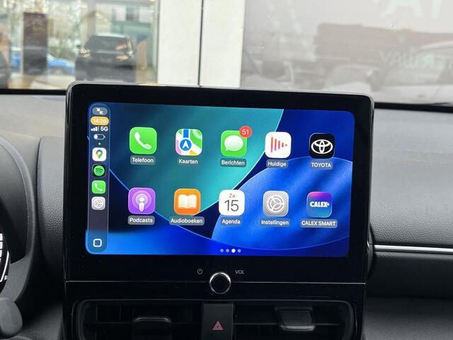 Toyota YARIS Cross 1.5 Hybrid 115 First Edition Comfortpack | Stoel en stuurverwarming | Aplle Carplay/Android Auto | NL auto | Parkeersensoren voor en achter | Toyota garantie tot 2035!