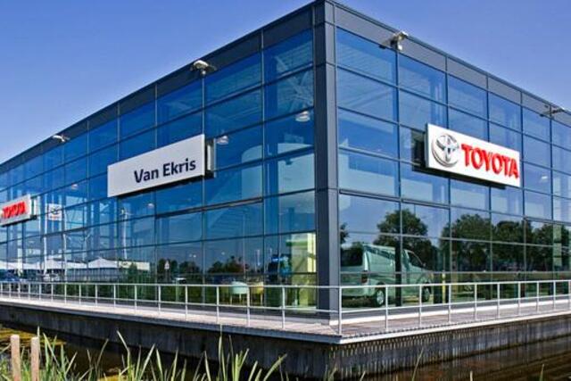 Toyota YARIS 1.5 Hybrid Launch Edition, Head Up Display, Stuur en Stoelverwarming!