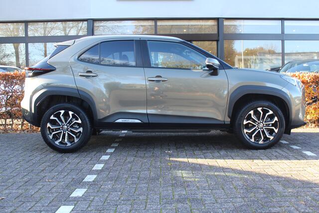 Toyota YARIS Cross 1.5 Hybrid Dynamic | Rijklaar | Apple/Android | Navi | Clima | Adap Cruise | Allseason