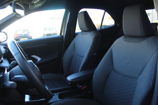 Toyota YARIS Cross 1.5 Hybrid Dynamic | Rijklaar | Apple/Android | Navi | Clima | Adap Cruise | Allseason