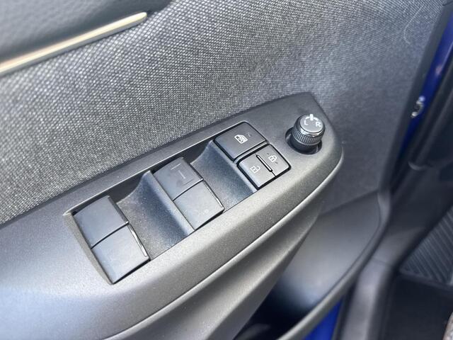 Toyota YARIS Cross 1.5 Hybrid First Edition | 06-10141018 Voor meer informatie