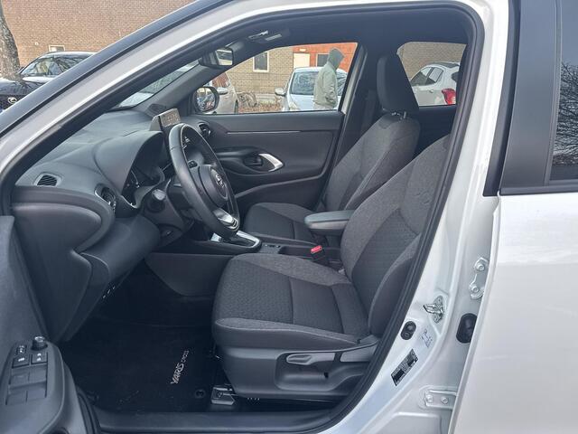 Toyota YARIS Cross 1.5 Hybrid Dynamic Comfort Pack | 06-10141018 Voor meer informatie