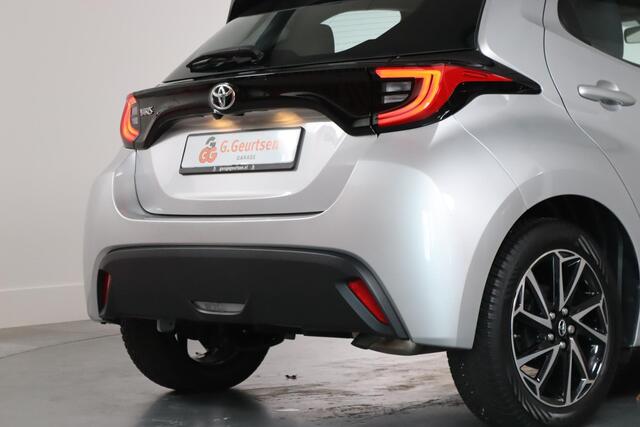Toyota YARIS 1.5 VVT-i Dynamic Multimedia, Full Navi, Full LED, Camera, Digitaal Cockpit, Apple CarPlay/Android Auto