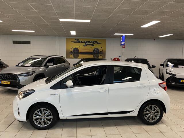 Toyota YARIS 1.5 Hybrid Design Edition