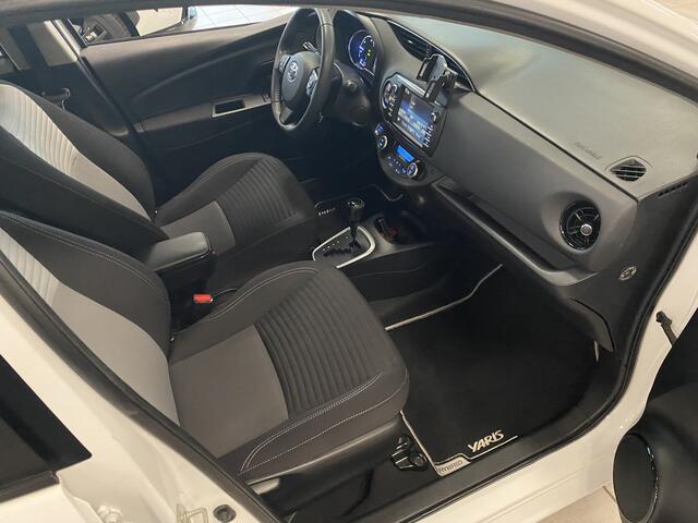 Toyota YARIS 1.5 Hybrid Design Edition