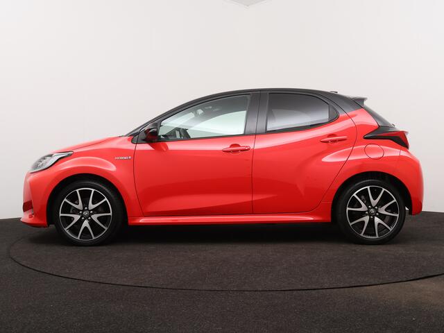 Toyota YARIS 1.5 Hybrid Launch Edition Limited | Half-Leder Interieur |