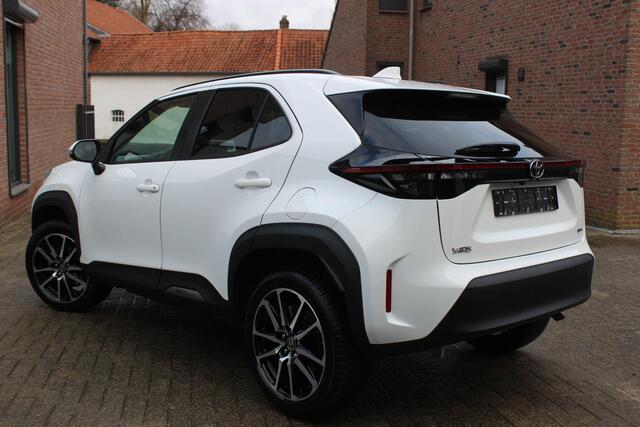Toyota YARIS Cross 1.5 Hybrid 115 Dynamic Navi/Carplay, 18", Michelin Cross Climate, Privacy Glass, NIEUW