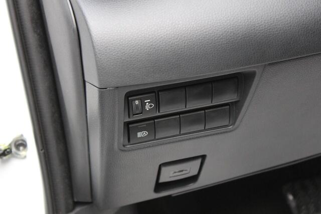 Toyota YARIS Cross 1.5 Hybrid 115 Dynamic Navi/Carplay, 18", Michelin Cross Climate, Privacy Glass, NIEUW