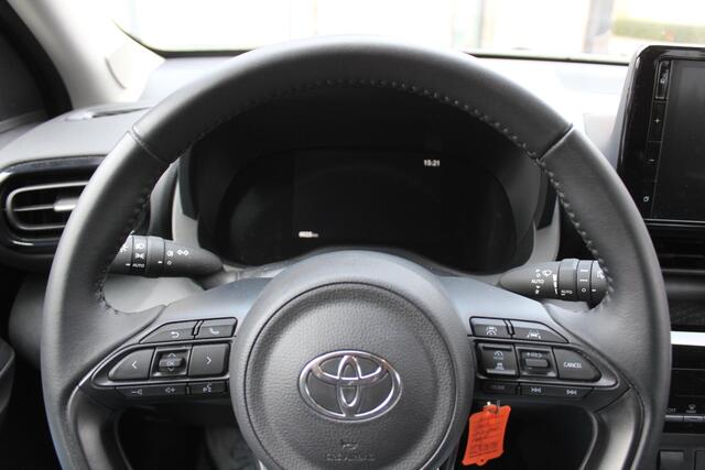 Toyota YARIS Cross 1.5 Hybrid 115 Dynamic Navi/Carplay, 18", Michelin Cross Climate, Privacy Glass, NIEUW