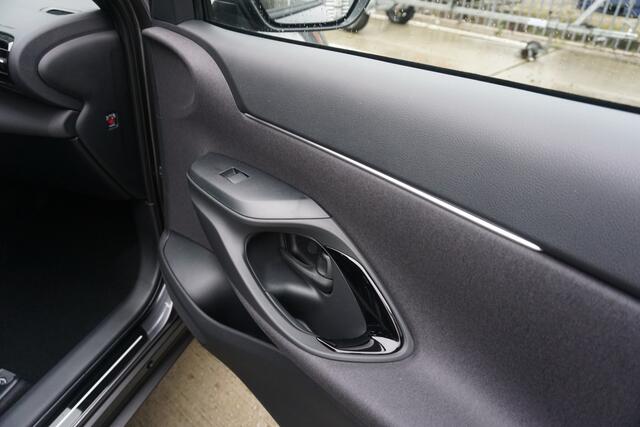 Toyota YARIS Cross 1.5 Hybrid 130 Executive |Navi|Carplay|PDC V+A|Dodehoek|Camera|E.a.klep|Stoel en stuurverw.|