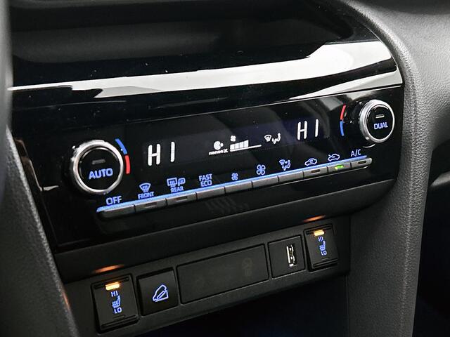 Toyota YARIS TOYOTA CROSS AWD Adventure Limited AWD | Treeplanken |